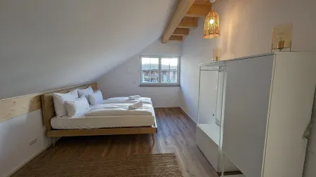 Liboria I Ferienwohnung am Riegsee mit Atemberaubendem Panoramablick! Отели в г. Ригзее