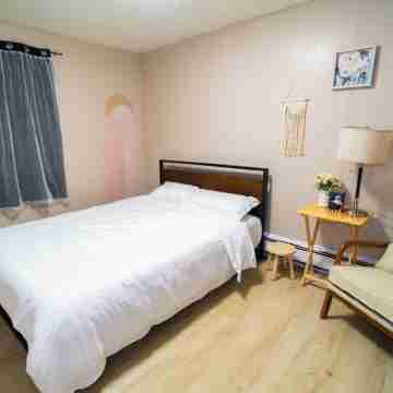 Nestled in Fairbanks,designed 3 bedrooms offers comfort, convenience, and charm Rooms