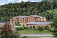 Best Western Plus Franciscan Square Inn and Suites Steubenville Hotels in Hancock County