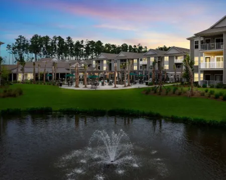 Landing Summerville North Creek Drive Hotel di Berkeley County