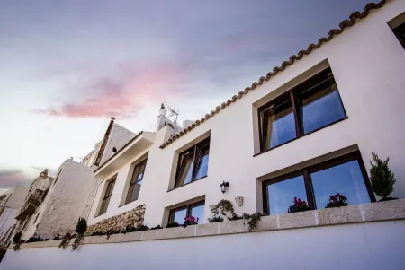 APARTMENT WITH YACUZZI