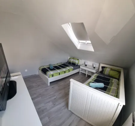 Monteurzimmer Gelnhausen, Ferienwohnung, Auch für Große Gruppen, Nähe Frankfurt