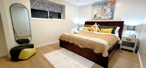 Harmony-Peg: A Cozy Urban Escape