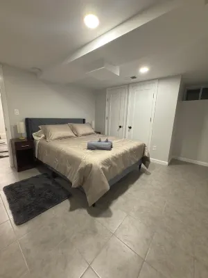 Bright & Comfortable Duplex· 3BR Retreat Near New York