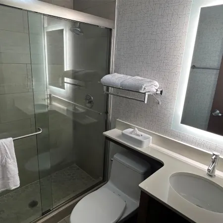 Best Western Roslyn-Long Island Hotel