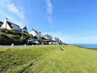Luxury beach-front House with fantastic sea views in Woolacombe with parking Hotels in Woolacombe
