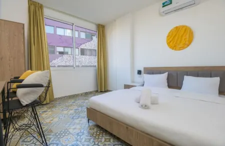 Yelloscape/ Gemmayze