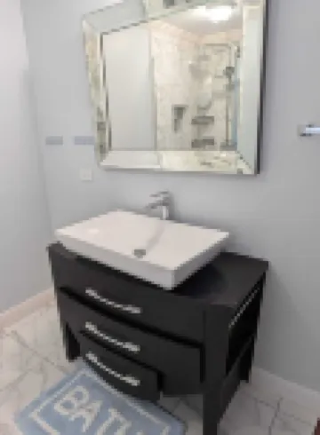 Beachfront Townhome at Little Bay Country Club: Pool, Beach, Backyard & More!