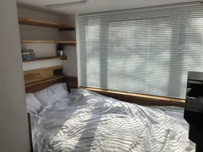 Microflat - Self contained microflat with own kitchenette & bathroom Hôtels à : 