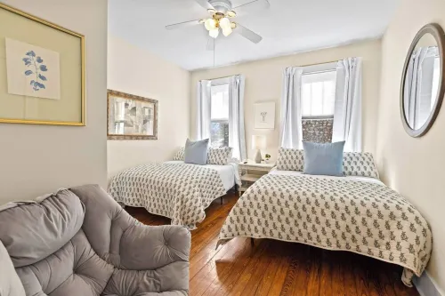 100 Year Old Southern Charmer ~HOT TUB~ Great Local