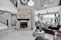 Farmhaus Oasis Family home perfect resort style rental with pool and large lot