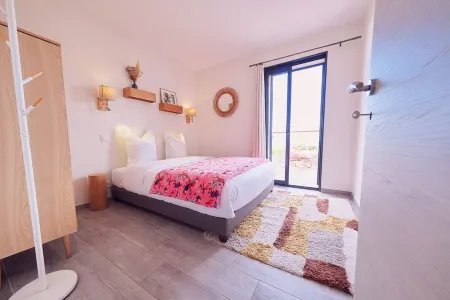 3-bedroom villa with garden and pool with sea view in Calvi