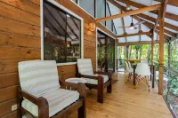 Casa Serena · Secluded Jungle Retreat w/ Pool, Walk to Beach