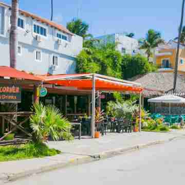 Lovely - full and spacious one bedroom apartment. Hotel Exterior