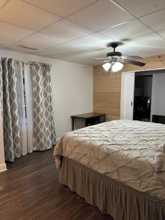 Charming 1-bedroom house in beautiful London with WiFi, AC