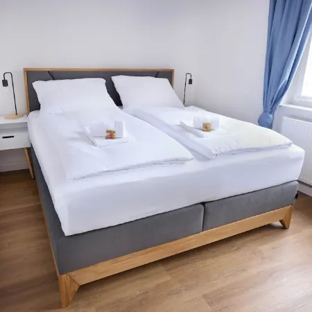 Design apartment with king-size beds & balcony