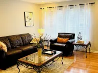 Cozy Modern Luxury 3 BDR Condo near NYC WiFi, free parking in lovely East Orange イースト・オレンジのホテル