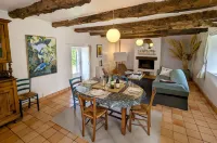 Romantic stone house in Brittany (Morbihan) for up to 8 people, near the coast