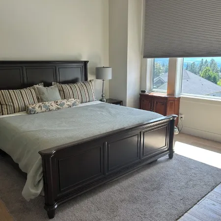 Kelowna Getaway on Knox Mountain Minutes from Downtown.