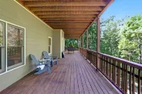 Chiefs Cove-Lakefront- 2 Master suites