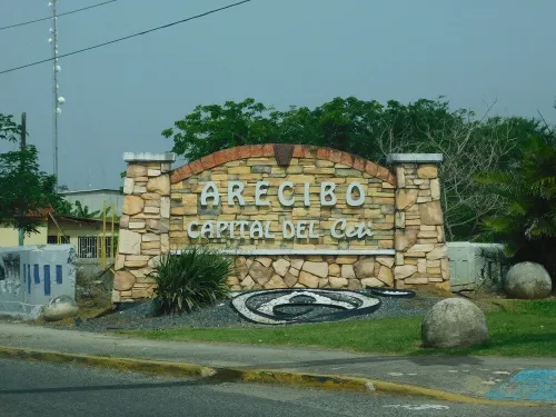 Rainforest Casa Encanto 2-bedroom house with AC, WiFi in delightful Arecibo