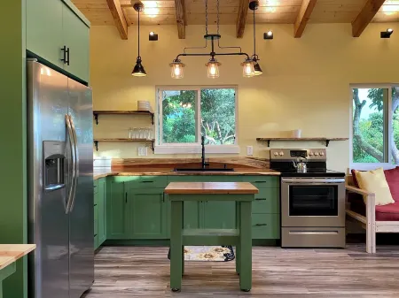 The Avocado Cottage Отели рядом с достопримечательностью «Kaloko-Honokohau National Park»