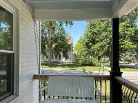 Beautiful Fully Renovated Charming 3-bedroom house in pleasant Wahoo, NE Hotels in Wahoo