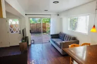 Charming Retreat: Fully Equipped 1-BR Guest Suite in San Rafael