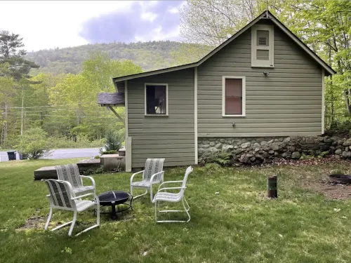 Renovated Lake George cottage