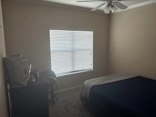 Charming 2-bedroom apartment in The Colony with fitness room, AC