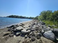Enjoy coffee & sunrise on the fabulous waterfront porch at a Harpswell retreat!