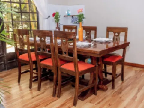 Lux Suites Enkarsis Bungalow Kisaju Hotels in Central