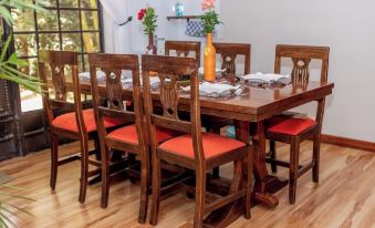 Lux Suites Enkarsis Bungalow Kisaju