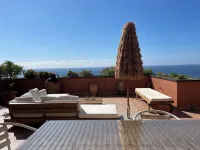 Welcome to your Seaside Home 바라체 호텔