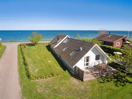 "Jolanta" - 20m from the Sea Отели в г. Malling