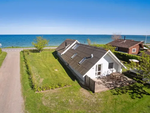 "Jolanta" - 20m from the Sea - Homestays