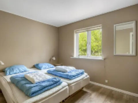 "Ellie" - 300m from the Sea