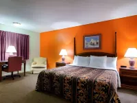 Knights Inn & Suites Emporia - Motels