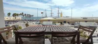 180º view in Setúbal marina over the River Sado, Troia, the mountains and the sea. - balcone