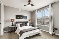 Luxury Denver condo 斯特普爾頓住宿飯店