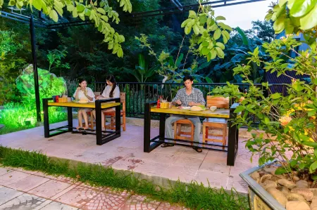 Song Toan Hotel Отели в г. Son Trach