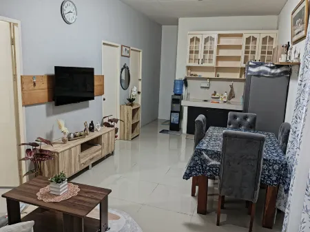 Your Home in Tagum City - Perfect for Families Отели в г. Тагум Сити