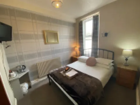 Autumn Leaves Guest House