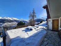 Beautiful chalet in Le Bouveret with garden Hotels in Hérémence