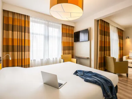 Ibis Styles Brussels Centre Stephanie Отели рядом с достопримечательностью «Собор Сен-Мишель и Гудула»