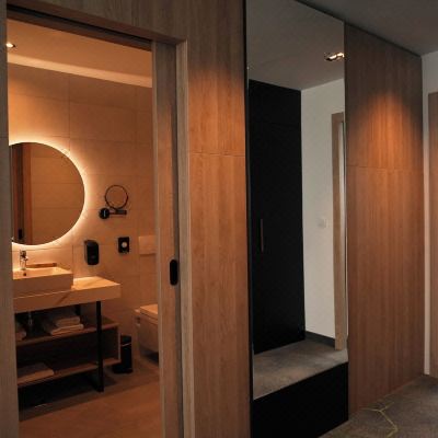 Deluxe Double or Twin Room Hotel Diplomat Promo Code