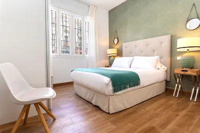 Magnificent apartment with patio in the city center. Recaredo II Hotels in Cerro-Amate