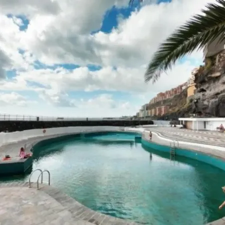 Holidays Radazul Sea View & Wiffi