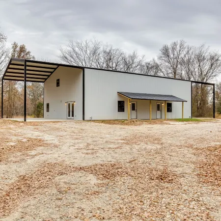 Serene Yantis Getaway - 1 Mi to Lake Fork!