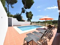 Sea Breeze Villa Escape" - Villas